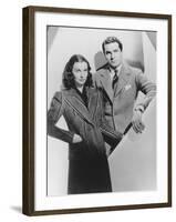 Vivien Leigh, Laurence Olivier-null-Framed Photographic Print