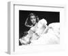 Vivien Leigh, Waterloo Bridge, 1940-null-Framed Premium Photographic Print