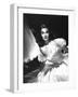 Vivien Leigh, Waterloo Bridge, 1940-null-Framed Photographic Print