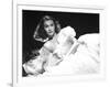 Vivien Leigh, Waterloo Bridge, 1940-null-Framed Photographic Print