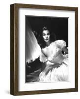 Vivien Leigh, Waterloo Bridge, 1940-null-Framed Photographic Print