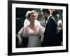 Voyage au bout by l'enfer THE DEER HUNTER by Michael Cimino with Meryl Streep and Robert by Niro, 1-null-Framed Photo