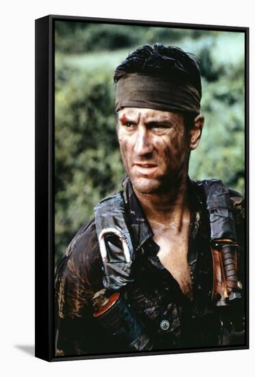 Voyage au bout by l'enfer THE DEER HUNTER by Michael Cimino with Robert by Niro, 1978 (photo)-null-Framed Stretched Canvas