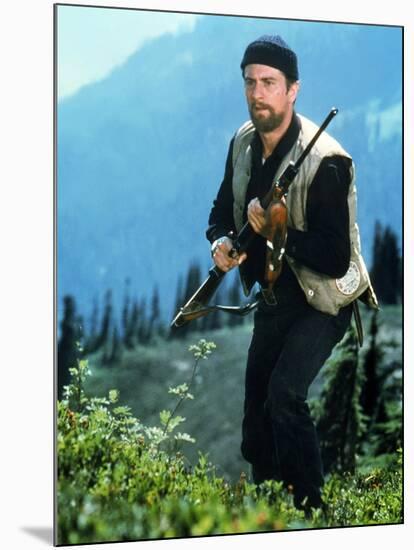 Voyage au bout by l'enfer THE DEER HUNTER by Michael Cimino with Robert by Niro, 1978 (photo)-null-Mounted Photo