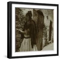 Voyage en Algérie : Femme marchant dans une rue à Biskra-Henri Jacques Edouard Evenepoel-Framed Giclee Print
