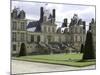 Vue ded la façade principale et la Cour du Cheval Blanc-null-Mounted Giclee Print