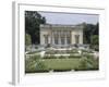 Vue extérieure du Petit Trianon : façade sud sur les parterres du jardin français-null-Framed Giclee Print