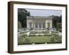 Vue extérieure du Petit Trianon : façade sud sur les parterres du jardin français-null-Framed Giclee Print