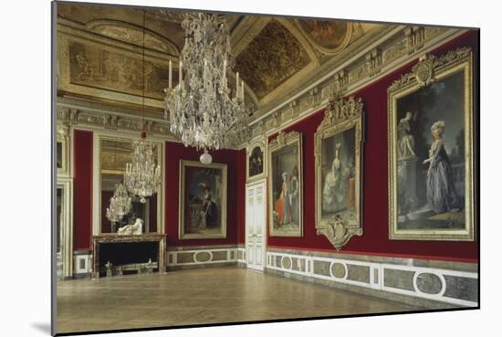 Vue intérieure : appartement de la Reine : antichambre du grand couvert de la Reine-null-Mounted Giclee Print