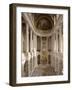 vue intérieure de la chapelle royale de Versailles en 1999-null-Framed Giclee Print