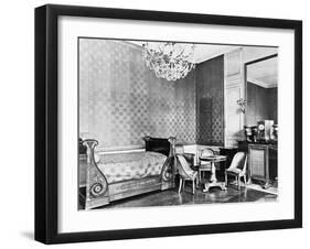 Vue intérieure du Grand Trianon : Chambre de l'Empereur-null-Framed Giclee Print