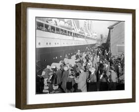 W.H. Alexander Leaving Dock, 1923-Asahel Curtis-Framed Giclee Print