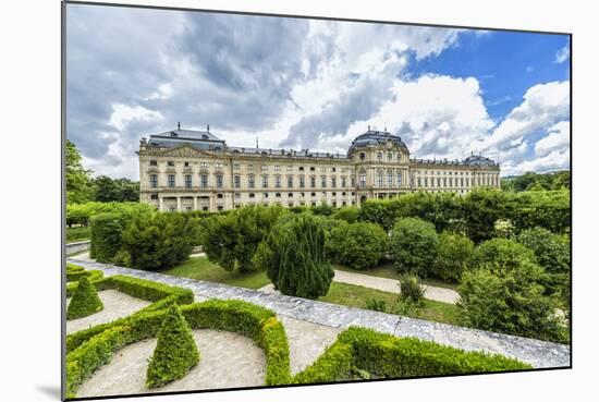 WŸrzburg, Bavaria, Germany, WŸrzburger Residence with Court Garden-Bernd Wittelsbach-Mounted Photographic Print