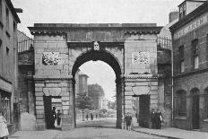 Bishop's Gate, Londonderry, 1924-1926-WA Green-Giclee Print