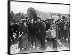 Wagon Master by John Ford with Ben Johnson, 1950-null-Framed Photo