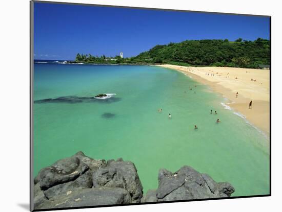 Waimea Bay Beach Park, a Popular Surfing Spot on Oahu's North Shore, Oahu, Hawaii, USA-Robert Francis-Mounted Photographic Print