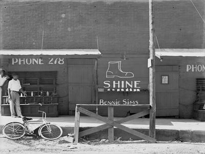 Shoeshine Stand, Southeastern U.S.