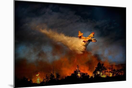 Wall of Fire-Antonio Grambone-Mounted Photographic Print