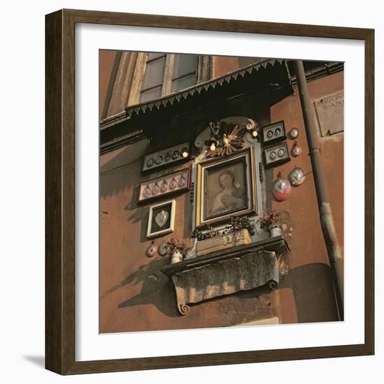 Wall shrine to the Virgin Mary, Rione di Sant' Angelo-null-Framed Photographic Print