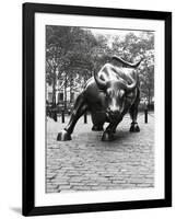 Wall Street Bull Sculpture-Chris Bliss-Framed Photographic Print