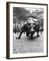 Wall Street Bull Sculpture-Chris Bliss-Framed Photographic Print