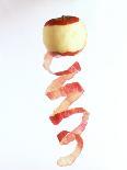 Peeled Apple with Spiral-Shaped Apple Peel-Walter Cimbal-Photographic Print