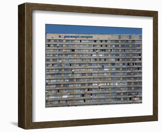 War Damaged Apartment Block, Sarajevo, Bosnia, Bosnia-Herzegovina-Graham Lawrence-Framed Photographic Print