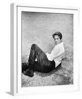 Warren Beatty-null-Framed Photo