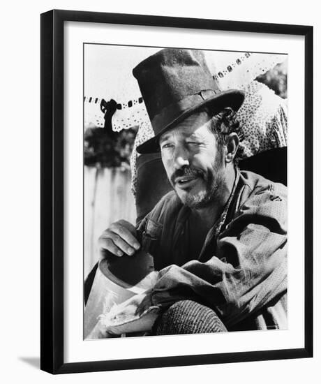 Warren Oates-null-Framed Photo