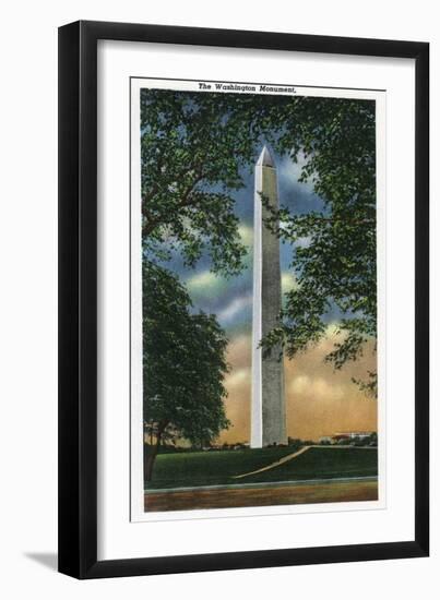 Washington DC, Exterior View of the Washington Monument-Lantern Press-Framed Art Print