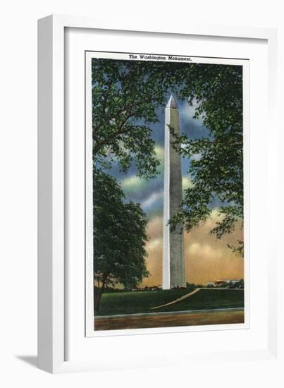 Washington DC, Exterior View of the Washington Monument-Lantern Press-Framed Art Print