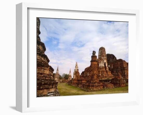 Wat Chaiwatthanaram, Ayutthaya Historical Park, Thailand-Keren Su-Framed Premium Photographic Print
