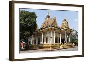 Wat Krom (Intra Ngean Pagoda), Sihanoukville, Cambodia, Indochina, Southeast Asia, Asia-Rolf Richardson-Framed Photographic Print