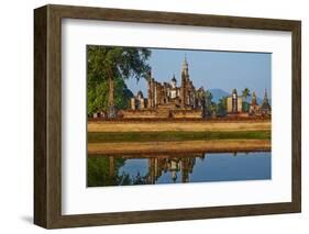 Wat Mahatat, Sukhothai Historical Park, Sukhothai, Thailand, Southeast Asia, Asia-null-Framed Photographic Print