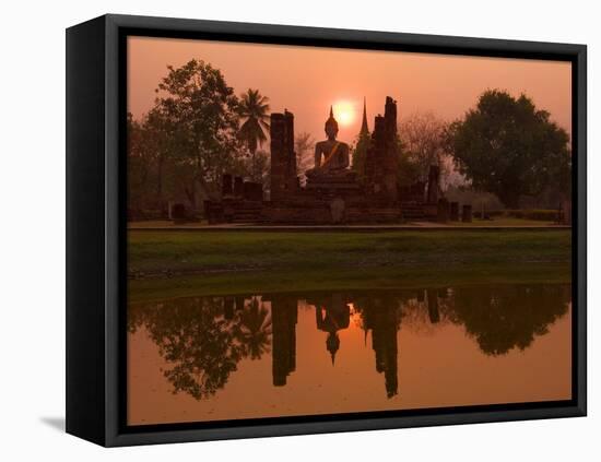Wat Mahathat, Sukhothai Historical Park, UNESCO World Heritage Site, Sukhothai Province, Thailand,-Ben Pipe-Framed Stretched Canvas