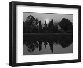 Wat Mahathat, Sukhothai Historical Park, UNESCO World Heritage Site, Sukhothai Province, Thailand,-Ben Pipe-Framed Photographic Print