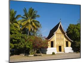 Wat Xieng Thong Buddhist Temple, Luang Prabang, UNESCO World Heritage Site, Laos, Indochina-Matthew Williams-Ellis-Mounted Photographic Print