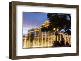 Watching the Bellagio Fountains at Dusk, the Strip, Las Vegas, Nevada, Usa-Eleanor Scriven-Framed Photographic Print
