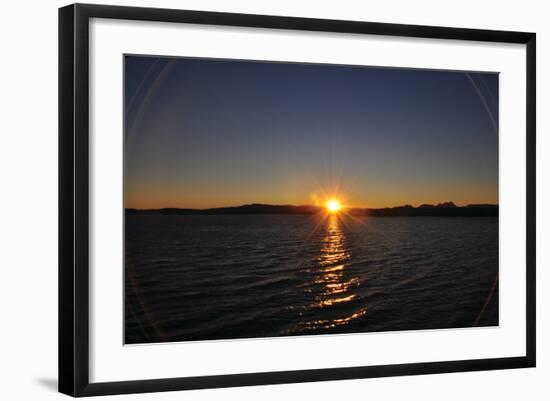 Water Sundown II-Logan Thomas-Framed Photographic Print