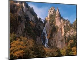 Waterfall cascading down cliff, Sounkyo, Hokkaido, Japan-Aso Fujita-Mounted Photographic Print