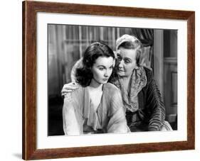 Waterloo Bridge, Vivien Leigh, Lucile Watson, 1940-null-Framed Photo