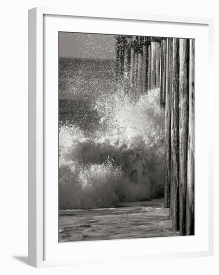 Wave 7-Lee Peterson-Framed Photographic Print