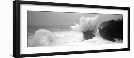 Waves Breaking on the Coast, Shore Acres State Park, Oregon, USA-null-Framed Photographic Print