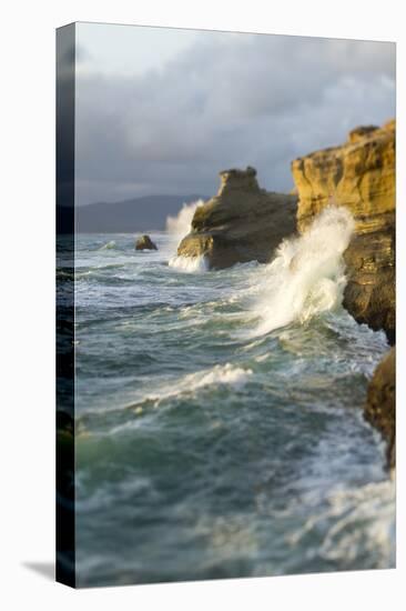 Waves Crashing Along Cape Kiwanda. Pacific City, OR-Justin Bailie-Stretched Canvas