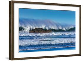 Waves in Cayucos I-Lee Peterson-Framed Photo