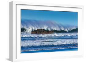 Waves in Cayucos I-Lee Peterson-Framed Photo