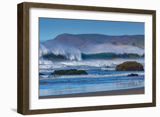 Waves in Cayucos II-Lee Peterson-Framed Photo