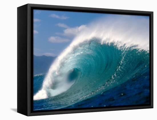 Waves Splashing in the Sea-null-Framed Stretched Canvas