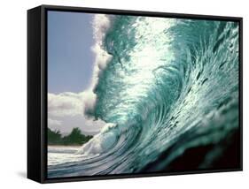 Waves Splashing in the Sea-null-Framed Stretched Canvas