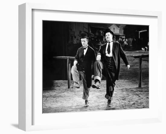 Way Out West, Stan Laurel, Oliver Hardy, 1937-null-Framed Photo